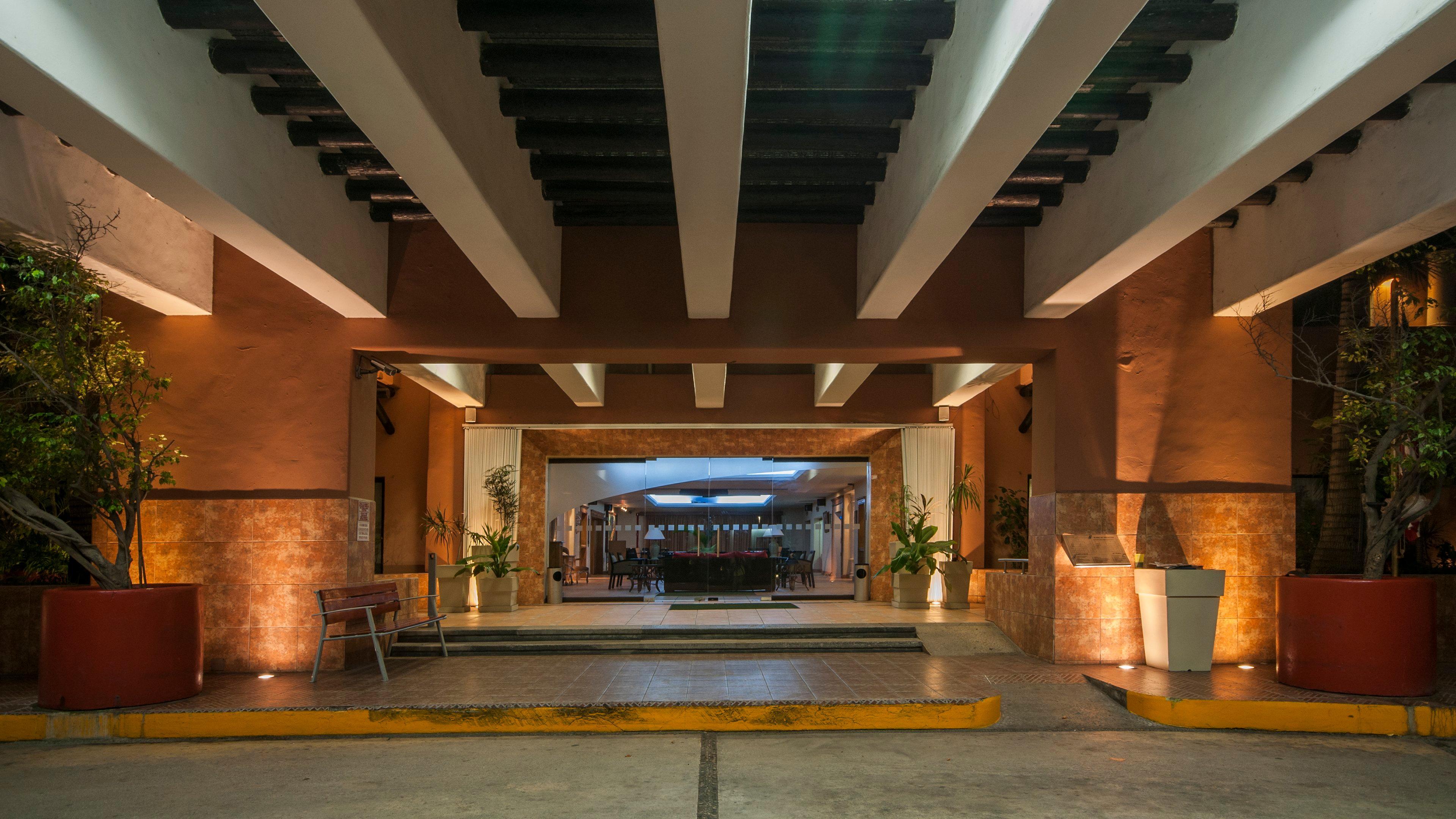 Holiday Inn Ciudad Del Carmen, an IHG Hotel Buitenkant foto