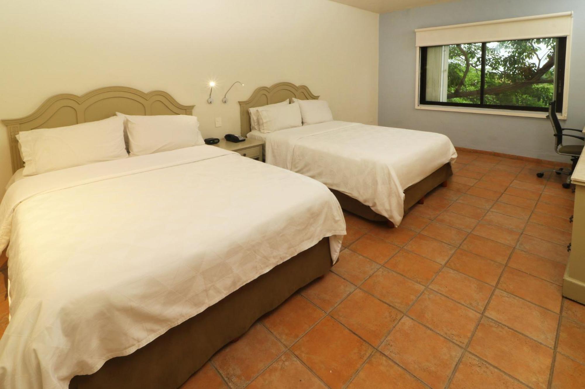 Holiday Inn Ciudad Del Carmen, an IHG Hotel Buitenkant foto